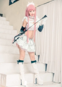 Mari Kurea (22)