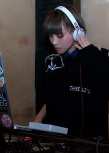 TSUNKO (28) TSUNKO (28)