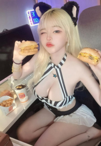 แป้งสามป๋องซาว-เบอร์เกอร์ แป้งสามป๋อง