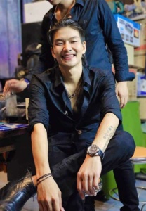 mex_apisit-d เม้ก อภิสิทธิ์