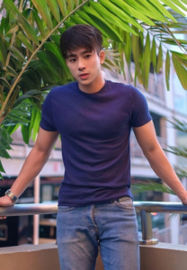 แจกวาร์ป เจ เก้านิ้ว