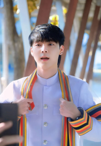 Enzo-รับปริษญา