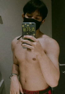 Hemrut-Tuntanapaisarn-Selfy