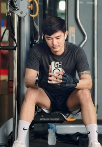 Ball-Natthada-ออกกำลัง