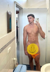 Nick-mirror Nick Tylar