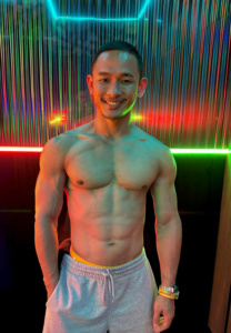 Ratthapum-W-hot