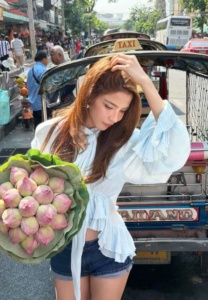 จีน่า วิรายา